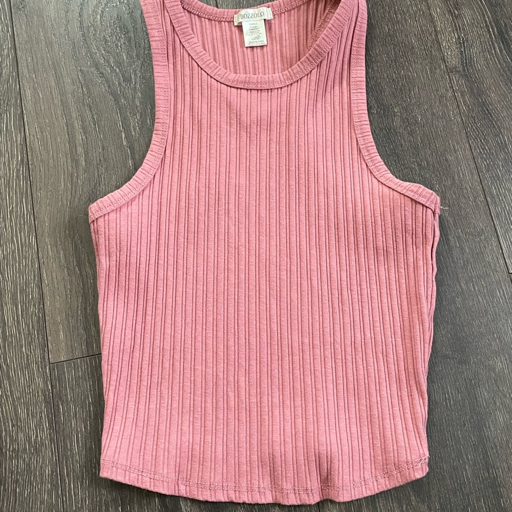 NWOT Ribbed crop top